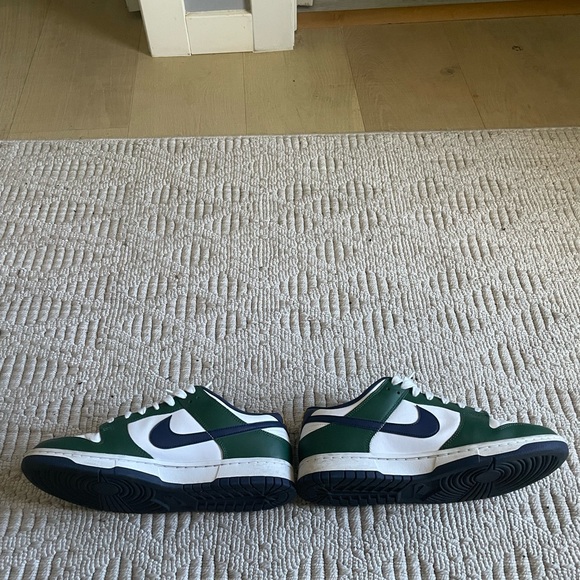 Nike men green blue and white low dunks - Picture 2 of 7